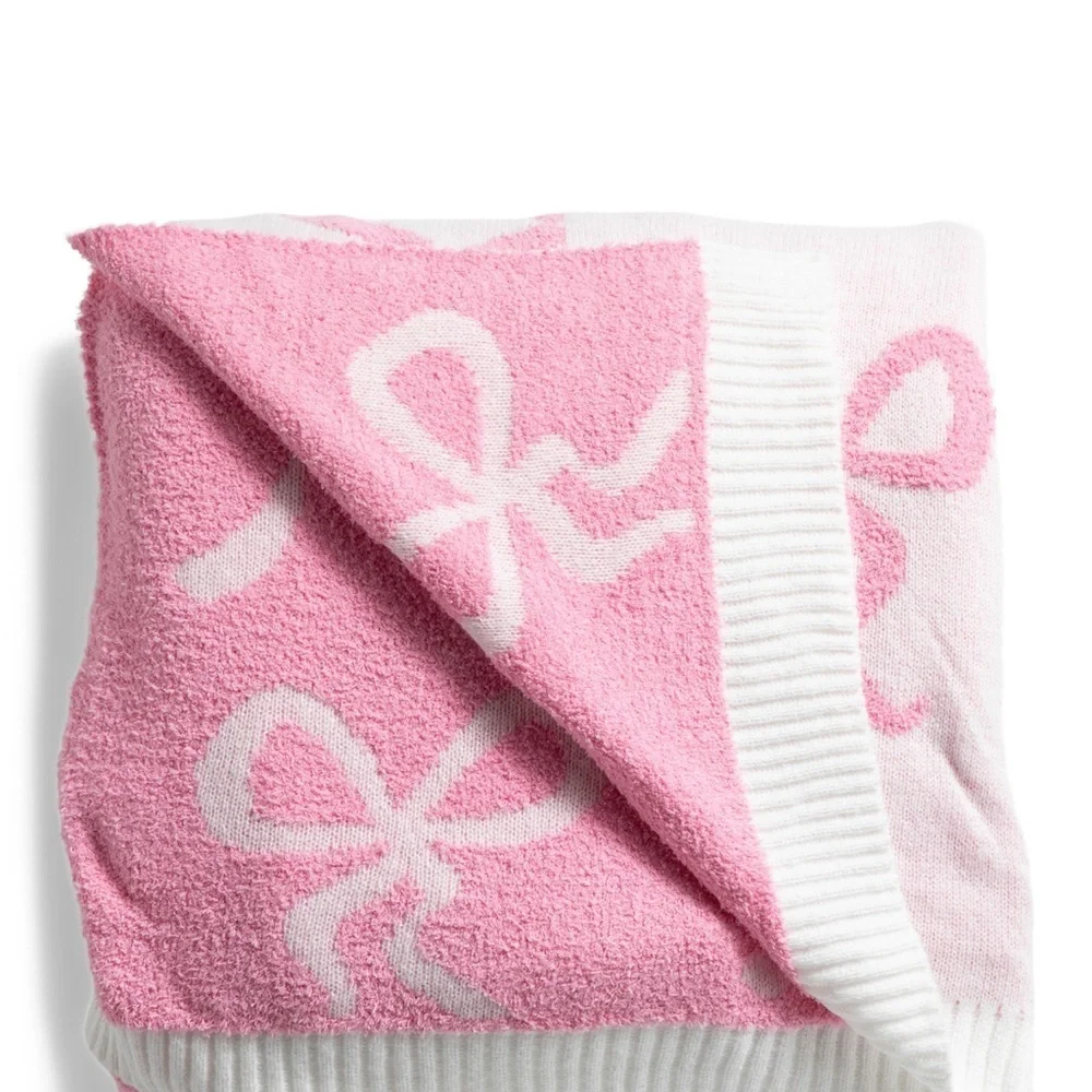 - Cupcakes and cashmere pink ribbon/bow, king size reversible, knit blanket 🎀🎀🎀